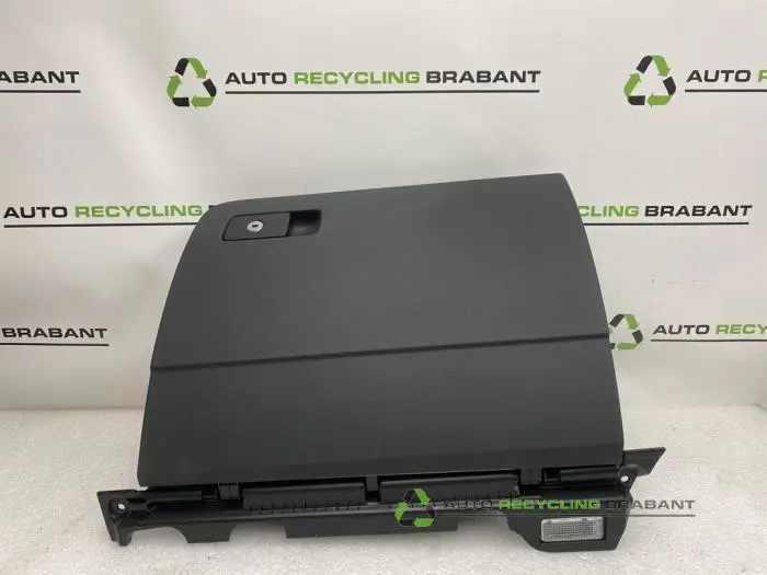 Dashboardkastje Volkswagen Passat