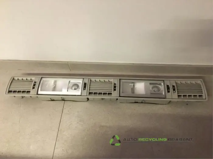 Binnenverlichting achter Volkswagen Transporter