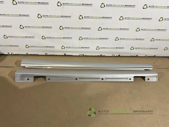 Zijskirt links Mercedes A-Klasse