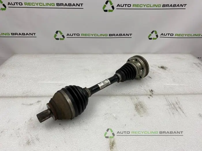 Aandrijfas links-voor Volkswagen Touran