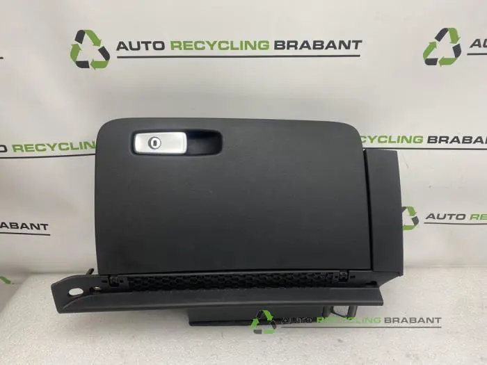 Dashboardkastje Audi A1