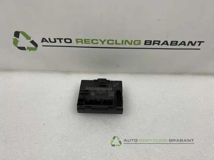 Centrale Deurvergrendelings Module Volkswagen Golf