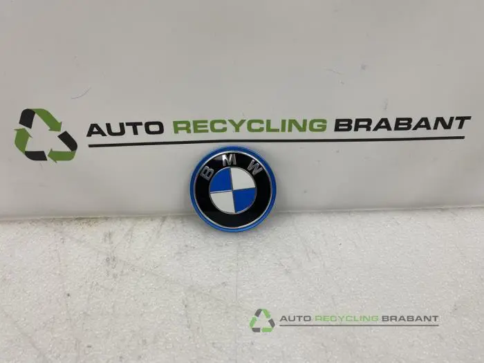 Embleem BMW iX3