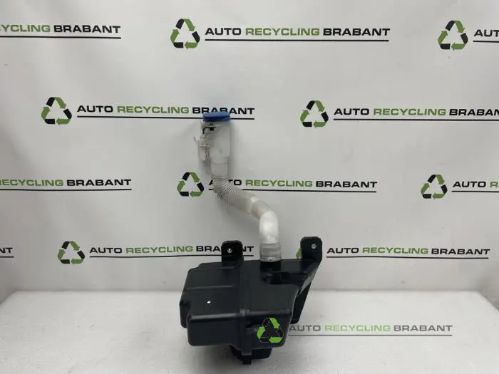 Ruitensproeiertank voor Volkswagen Golf