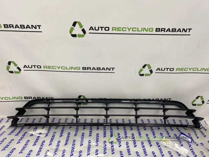 Grille Volvo S60