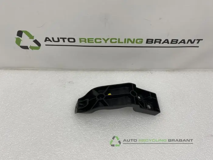 Stoßstangenstütze links hinten Audi Q3