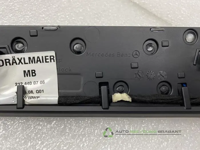 Luftgitter Armaturenbrett - 9c5f9b4a-7877-4d92-a747-a3eebbca8c8b.jpg