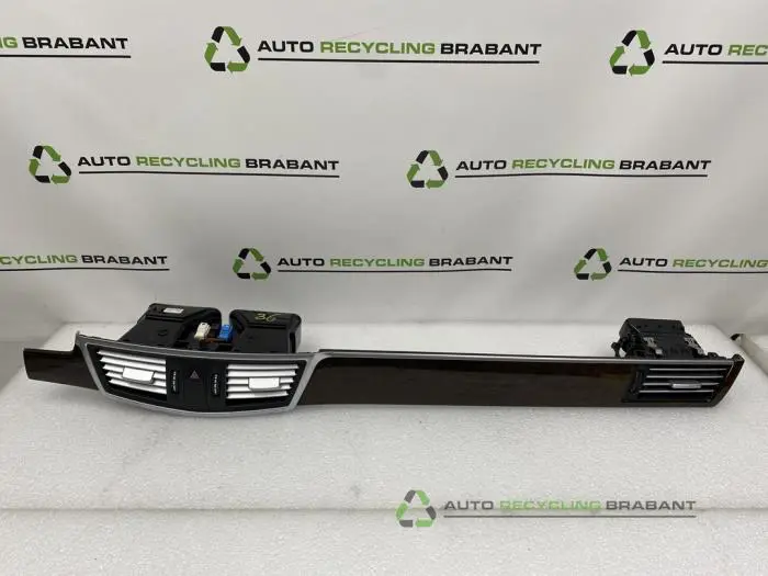 Luftgitter Armaturenbrett Mercedes E-Klasse