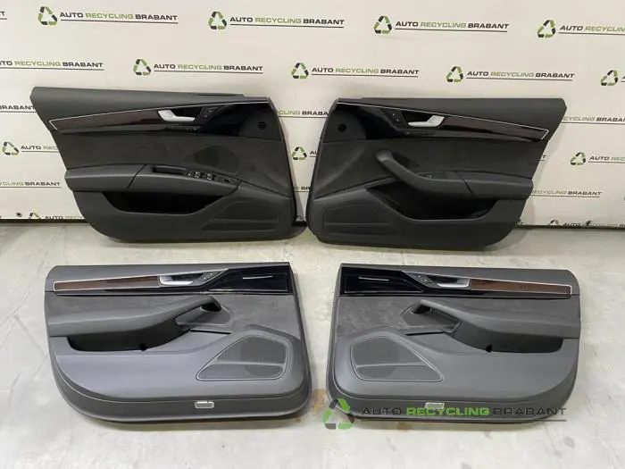 Türverkleidung 4-türig links vorne Audi A8