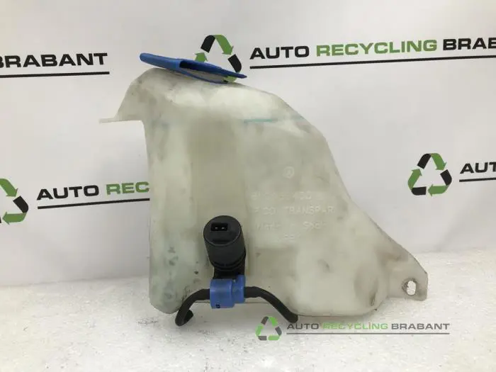 Ruitensproeiertank voor Volkswagen Polo