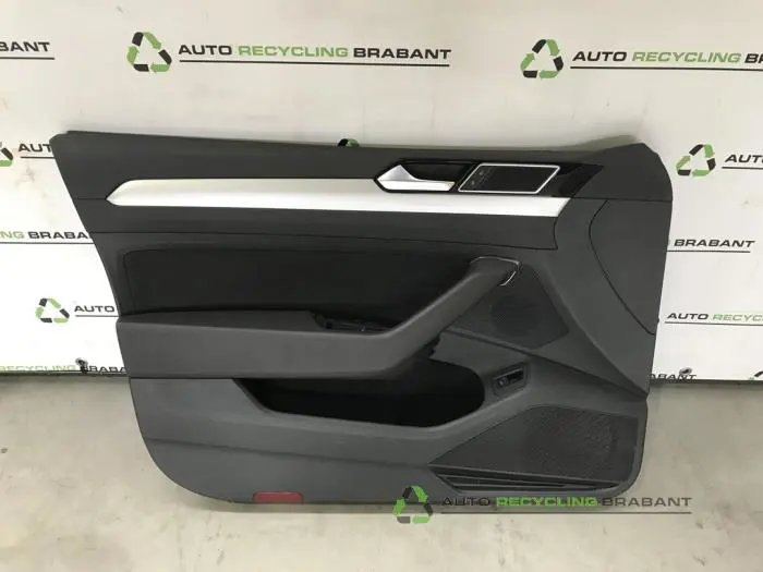 Türverkleidung 4-türig links vorne Volkswagen Golf