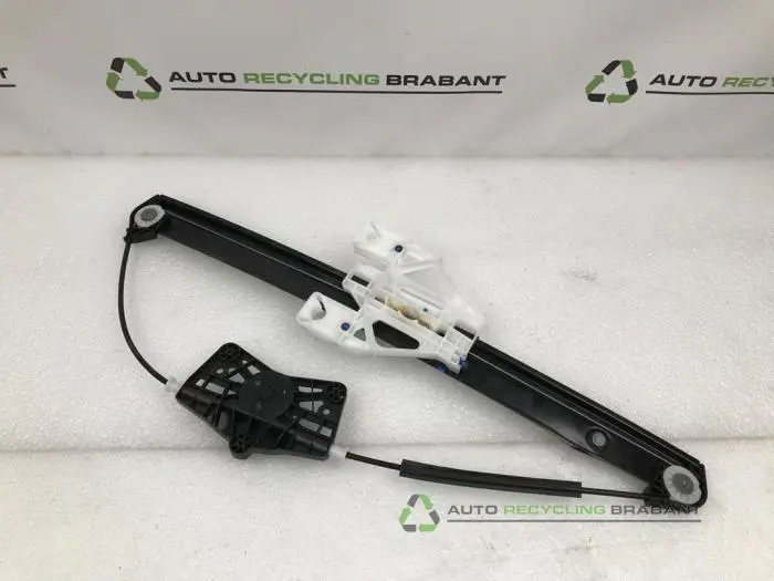 Ruitmechaniek 4Deurs links-achter Audi Q3