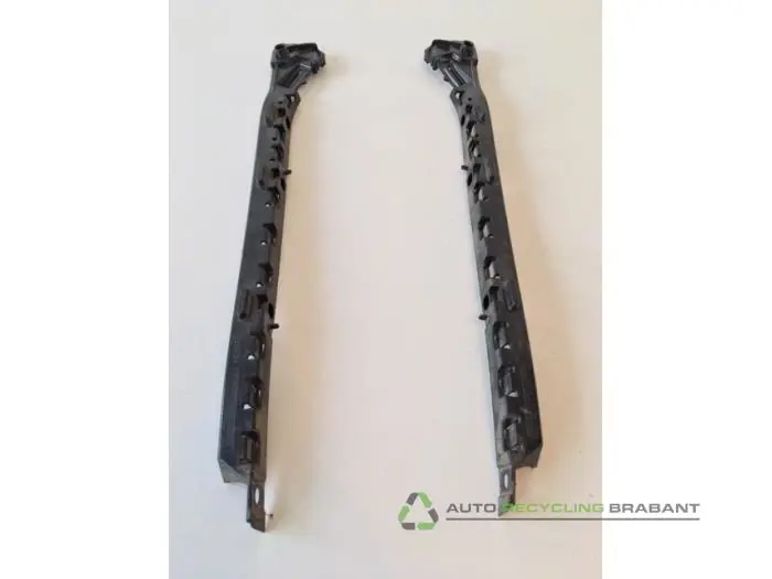 Stoßstangenstütze links hinten Mercedes E-Klasse