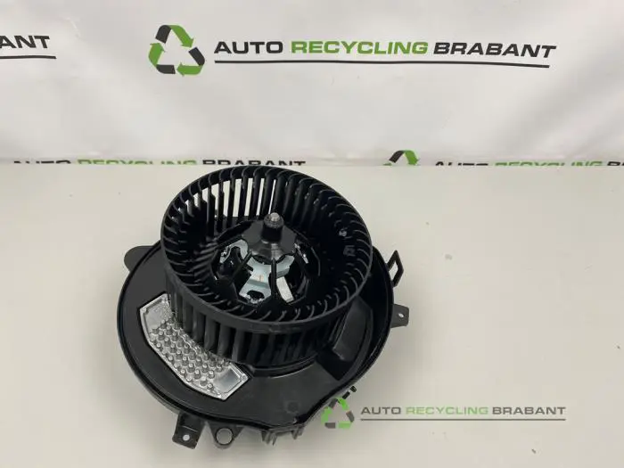 Kachel Ventilatiemotor Volkswagen Tiguan