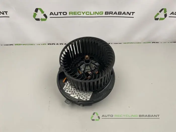 Kachel Ventilatiemotor Volkswagen Golf