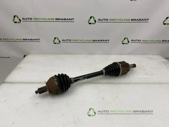 Aandrijfas links-voor Volkswagen Polo