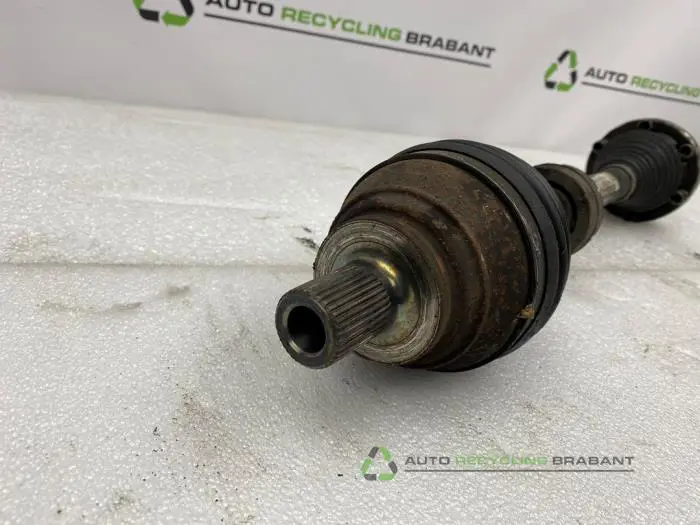 Antriebswelle links vorne - a65f1da3-c53f-4b3c-942e-226552f6e3ce.jpg