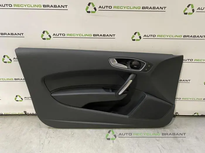 Türverkleidung 4-türig links vorne Audi A1