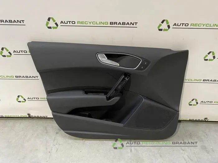 Türverkleidung 4-türig links vorne Audi A1