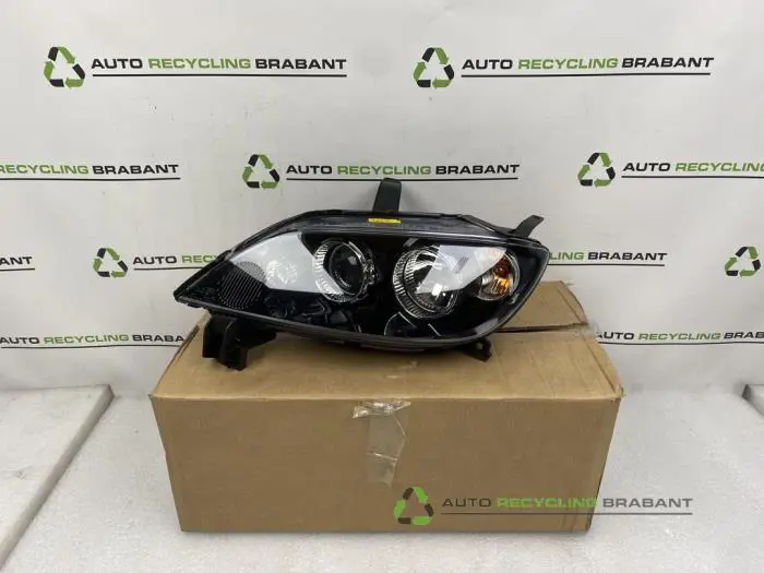 Phare gauche Mazda 2