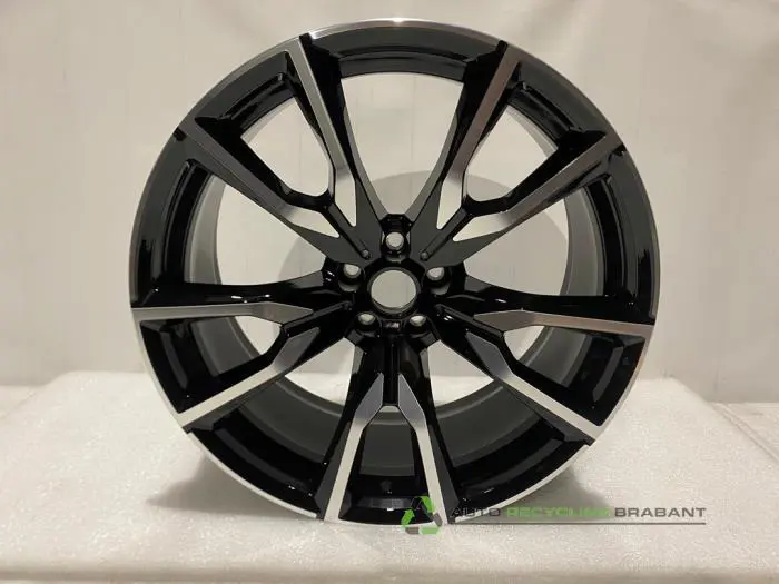 Velg - 76b9cceb-058c-454e-ae12-48adccd61382.jpg