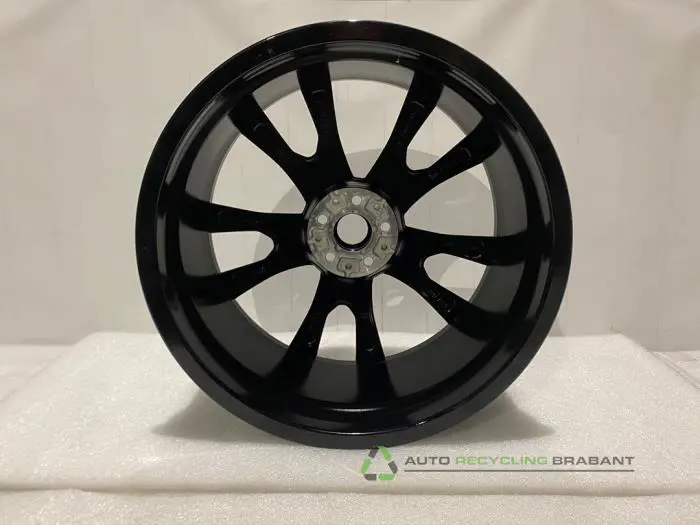 Velg - 93885074-dc80-4cee-8b6f-f2cd788cc7fa.jpg