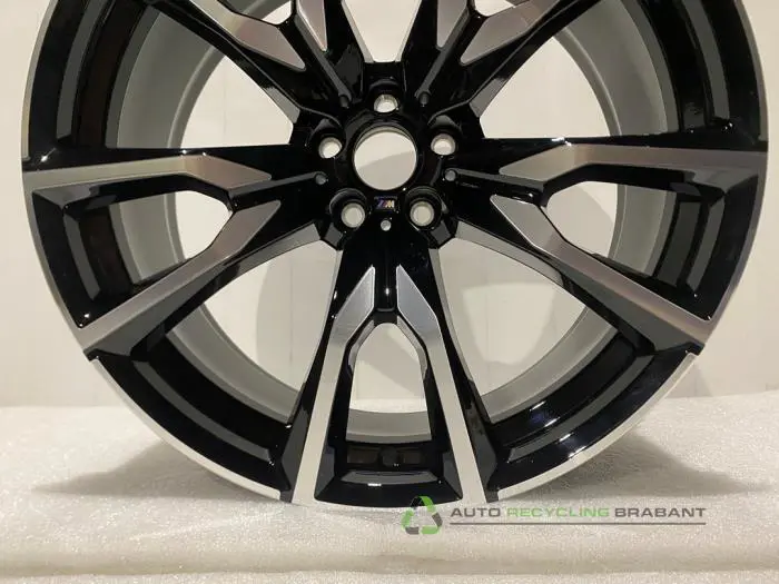 Velg - e3edb339-5df9-431d-87e9-04b537ca655a.jpg