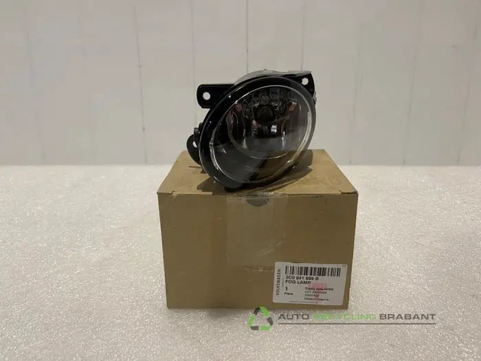 Fog light, front left Volkswagen Passat